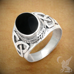 Gryphon_s_Moon_Ring